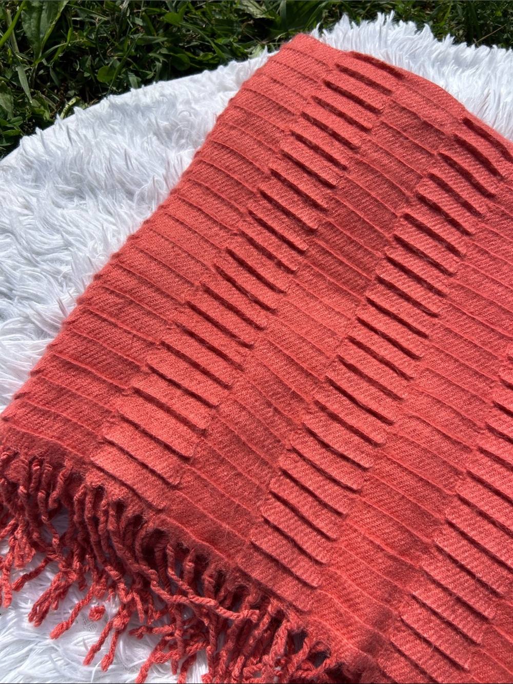 West Elm Coral Ribbed Fringe Throw Wrap Blanket 40” x 60” - Picture 3 of 11
